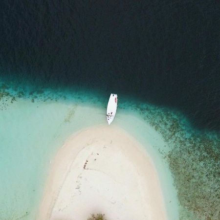Blue World Dharavandhoo Luaran gambar